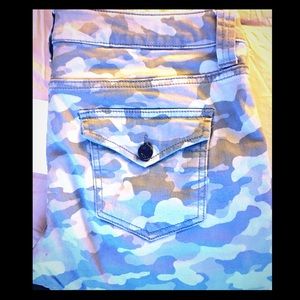 Skinny camouflage GAP khakis